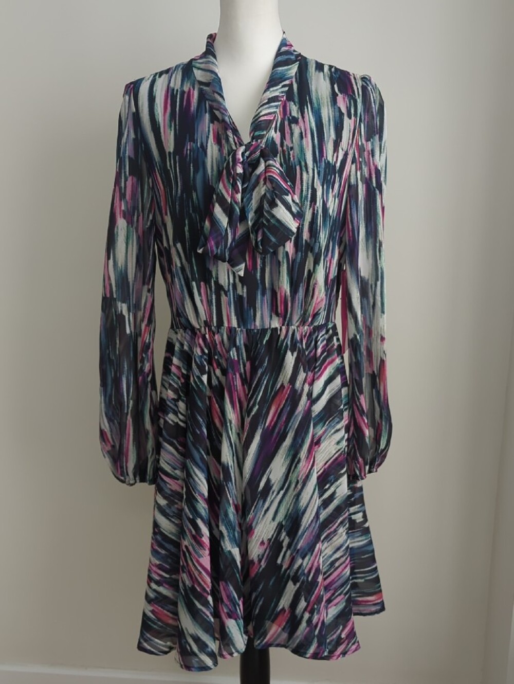 NWT Betsey Johnson Brushstroke Tie-Neck Long Sleeve Midi Dress SIZE 10